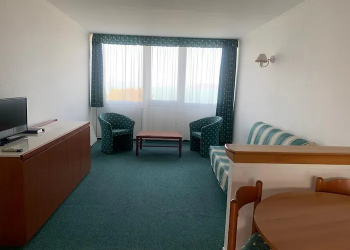 מלון Riviera Park Balatonföldvár